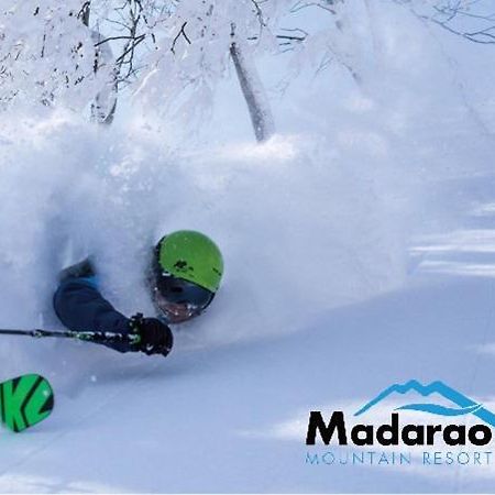 Madarao Kogen Hotel Iiyama Buitenkant foto